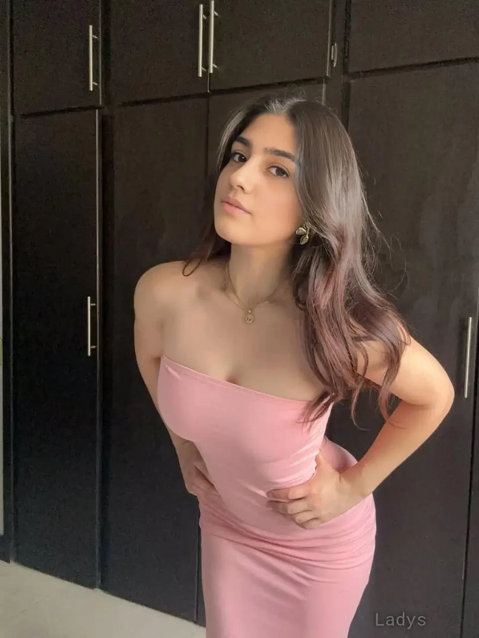 We are elite premium escorts Agency in Connaught place Delhi with 24/7 services